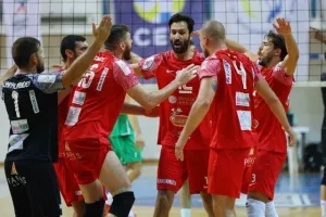 Ανατροπή και... ερυθρόλευκο το Σούπερ Καπ! (Φώτος)