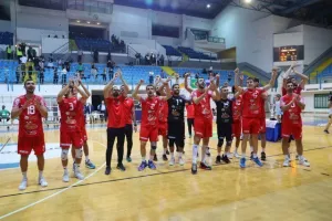 Ανατροπή και... ερυθρόλευκο το Σούπερ Καπ! (Φώτος)