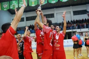 Ανατροπή και... ερυθρόλευκο το Σούπερ Καπ! (Φώτος)