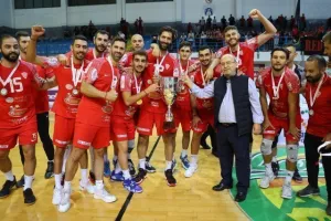 Ανατροπή και... ερυθρόλευκο το Σούπερ Καπ! (Φώτος)