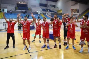 Ανατροπή και... ερυθρόλευκο το Σούπερ Καπ! (Φώτος)