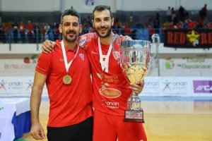 Ανατροπή και... ερυθρόλευκο το Σούπερ Καπ! (Φώτος)
