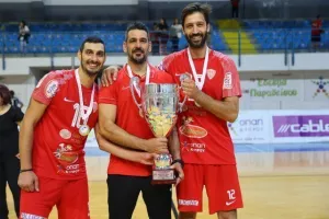 Ανατροπή και... ερυθρόλευκο το Σούπερ Καπ! (Φώτος)