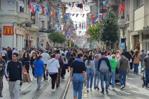 Πολυκοσμία... στο παζάρι! (Φώτος)