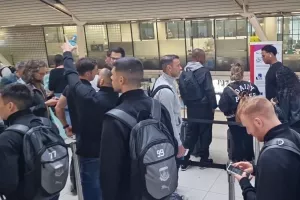 Check - In... για επιστροφή (Φώτος)