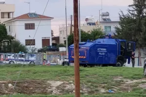 (Ανόρθωση-Απόλλων) Ισχυρή Αστυνομική παρουσία-Εκεί και ο Αίαντας (φώτος)