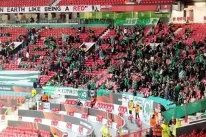 (ΦΩΤΟΣ) Οι Ομονοιάτες στο Old Trafford 