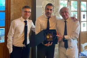 Γεύμα... στην Ντιναμό (Φώτος)