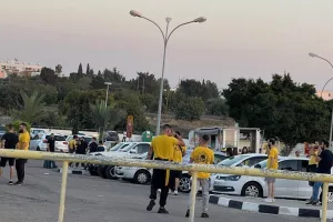 Κίτρινο... το "Στέλιος Κυριακίδης"! (Φώτος)