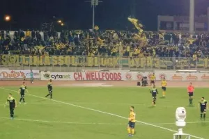 "Όλοι έγκαιρα  εισιτήριο/Η ομάδα οφείλει να δώσει στον κόσμο την χαρά που του αξίζει"