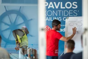 Ο Παύλος Κοντίδης μύησε παιδιά και νέους στο  άθλημα της ιστιοπλοΐας