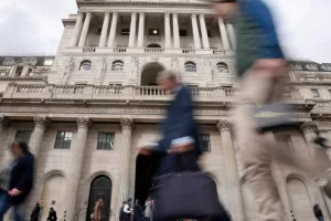 Βρετανία: Η οικονομία στο χείλος του γκρεμού -«Συρρικνώθηκε» τον Αύγουστο