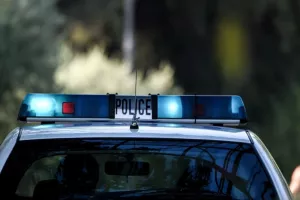 Επιδειξίας έδειχνε τα γεννητικά του όργανα σε γυναίκες και εξαφανιζόταν με το μηχανάκι