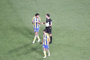 (Βίντεο/φώτος) Διαμαρτυρίες παικτών-αποδοκιμασίες κόσμου σε Φωτίου