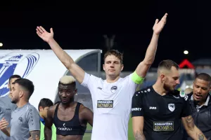 (ΦΩΤΟΣ- ΒΙΝΤΕΟ Kerkida) Στο τέλος… ΑΠΟΘΕΩΣΗ για παίκτες και ΜΠΕΡΓΚ!