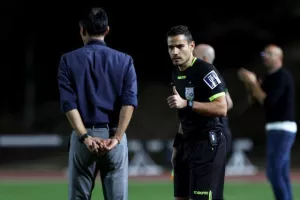Ακρίτας - ΑΕΛ: Ακάθεκτη με τριάρα και... ζωγραφιά Μακρή! (Φώτος)
