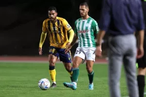Ακρίτας - ΑΕΛ: Ακάθεκτη με τριάρα και... ζωγραφιά Μακρή! (Φώτος)