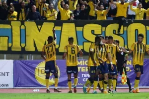 Ακρίτας - ΑΕΛ: Ακάθεκτη με τριάρα και... ζωγραφιά Μακρή! (Φώτος)