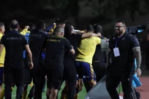 Ακρίτας - ΑΕΛ: Ακάθεκτη με τριάρα και... ζωγραφιά Μακρή! (Φώτος)