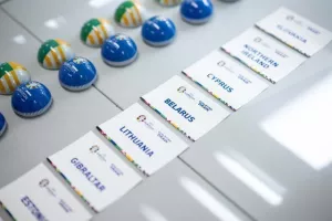 Φωτορεπορτάζ... από την κλήρωση 