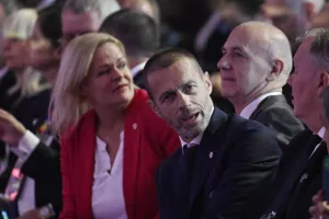 Φωτορεπορτάζ... από την κλήρωση 