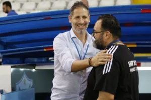 Ανόρθωση - Απόλλωνας: Πίττας... από αέρος και επιστροφή στην κορυφή! (Φώτος)