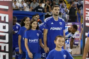 Ανόρθωση - Απόλλωνας: Πίττας... από αέρος και επιστροφή στην κορυφή! (Φώτος)