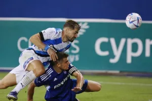 Ανόρθωση - Απόλλωνας: Πίττας... από αέρος και επιστροφή στην κορυφή! (Φώτος)
