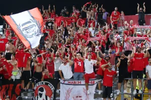Είναι έδρα, την κάνουν καυτή! 