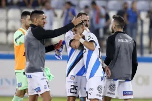 Ανόρθωση - Απόλλωνας: Πίττας... από αέρος και επιστροφή στην κορυφή! (Φώτος)