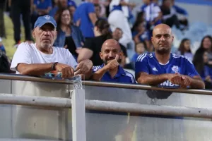 (ΦΩΤΟΣ) Ο κόσμος στο ''Τάσος Μάρκου'' 
