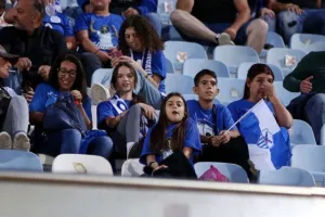 (ΦΩΤΟΣ) Ο κόσμος στο ''Τάσος Μάρκου'' 