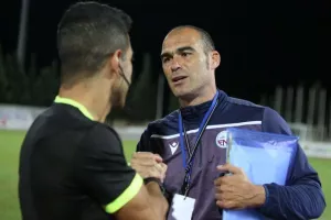 ΕΝΠ - Ολυμπιακός: Βυσσινί ανατροπή και πολύτιμο τρίποντο! (φώτος)