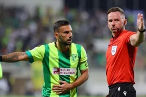 ΑΕΚ - Φενέρ: Προσπάθησε αλλά ηττήθηκε... από τα 11 βήματα (φώτος)
