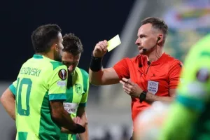 ΑΕΚ - Φενέρ: Προσπάθησε αλλά ηττήθηκε... από τα 11 βήματα (φώτος)