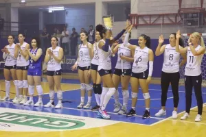 H απονομή και το πάρτι των κοριτσιών της Νεάπολης! (φώτος)