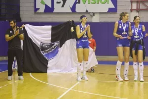 H απονομή και το πάρτι των κοριτσιών της Νεάπολης! (φώτος)
