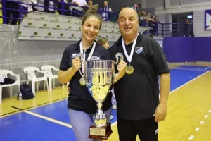 H απονομή και το πάρτι των κοριτσιών της Νεάπολης! (φώτος)