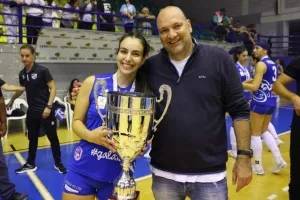 H απονομή και το πάρτι των κοριτσιών της Νεάπολης! (φώτος)