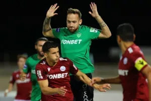 ΕΝΠ - Ολυμπιακός: Βυσσινί ανατροπή και πολύτιμο τρίποντο! (φώτος)