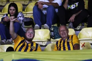 (ΦΩΤΟΣ) Ο κόσμος στο Τσίρειο 