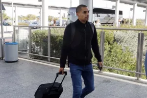 Άφιξη παικτών, 'μέσα' οι Ρομπέρζ, Φιλιώτης (φώτος)