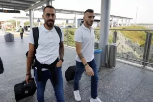 Άφιξη παικτών, 'μέσα' οι Ρομπέρζ, Φιλιώτης (φώτος)