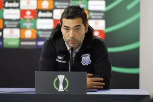 Νταβίντ Καταλά: "Ξεκάθαρος στόχος η νίκη-Δεν πρέπει να δεχθούμε γκολ"