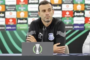 Νταβίντ Καταλά: "Ξεκάθαρος στόχος η νίκη-Δεν πρέπει να δεχθούμε γκολ"