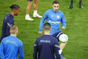 To KERKIDA στο "Košická Futbalová Aréna"- Η προπόνηση του Απόλλωνα (βίντεο/φώτος)
