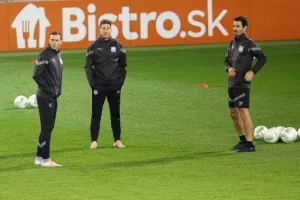 To KERKIDA στο "Košická Futbalová Aréna"- Η προπόνηση του Απόλλωνα (βίντεο/φώτος)