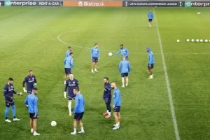 To KERKIDA στο "Košická Futbalová Aréna"- Η προπόνηση του Απόλλωνα (βίντεο/φώτος)
