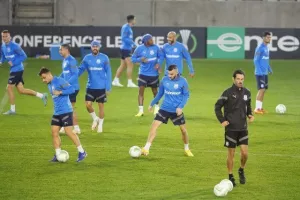 To KERKIDA στο "Košická Futbalová Aréna"- Η προπόνηση του Απόλλωνα (βίντεο/φώτος)