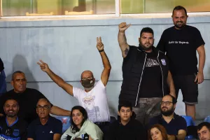 (Φωτορεπορτάζ) Ο κόσμος στο "Τσίρειο"
